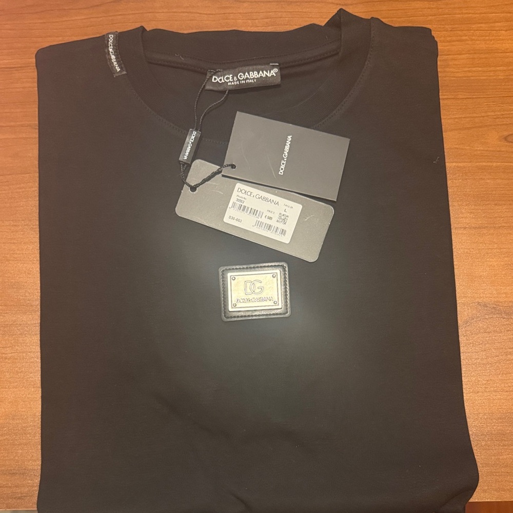 Dolce & Gabbana Men's Black Tee - Picture 3 of 4